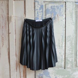 **Mango** Pleated Black Midi Skirt